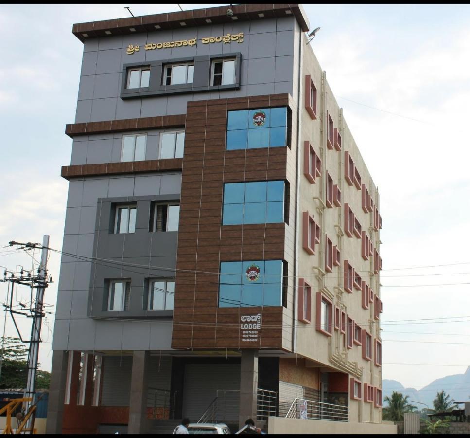 Golden Pride Hotel كاناكابورا المظهر الخارجي الصورة