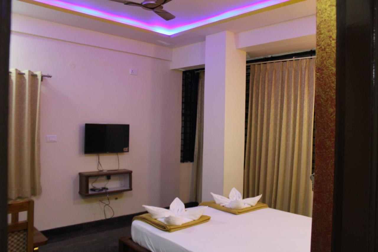 Golden Pride Hotel كاناكابورا المظهر الخارجي الصورة